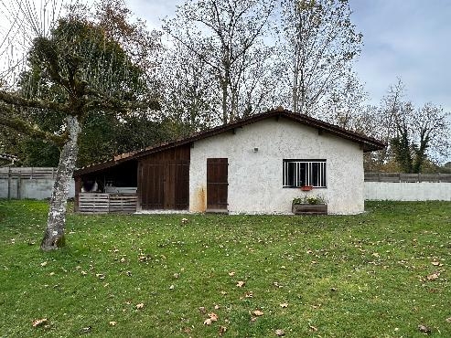 4 km du lac d'ARJUZANX, maison 3 chambres