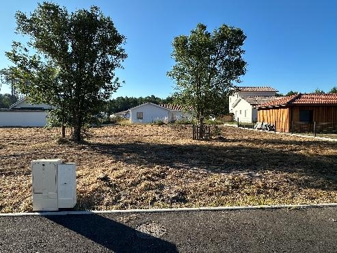 Entre plages et lac, 2 lots de terrains VIABILISES