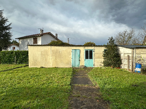 Intérieur rénové, quartier calme et nature à deux pas du lac