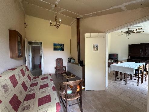 Une atmosphère dépaysante et exotique entoure cette maison