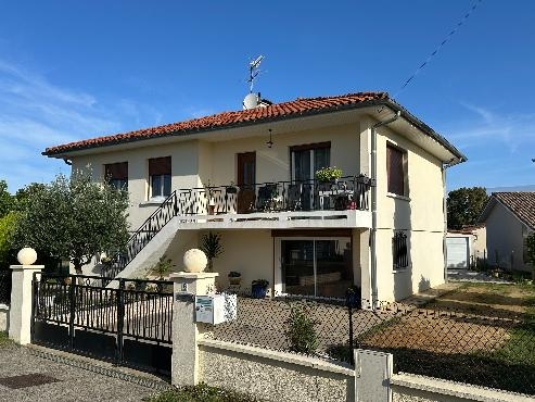 Une maison familiale pleine de charme vous attend !